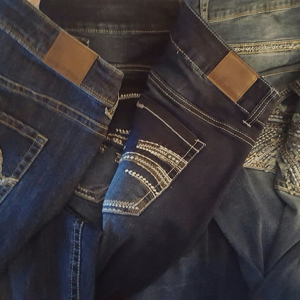 Jeans - Picture 2 of 2